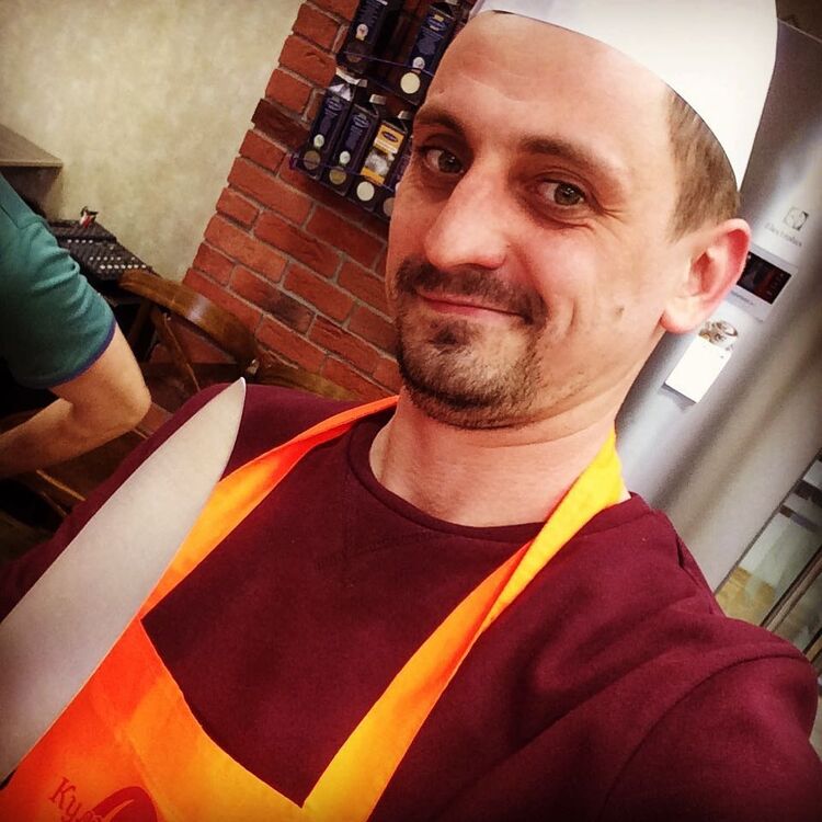  -,   Artem, 38 ,   ,   