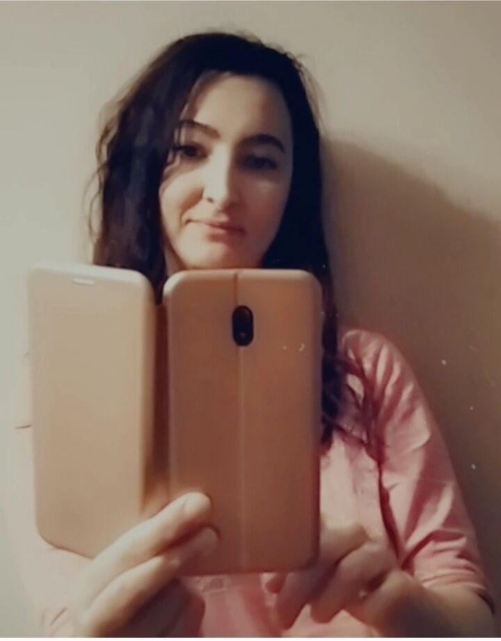  32833706  Livna, 26 ,    