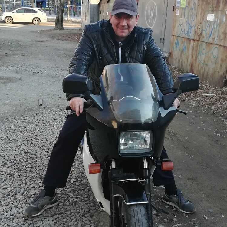  15981746  Konstatiin, 49 ,    