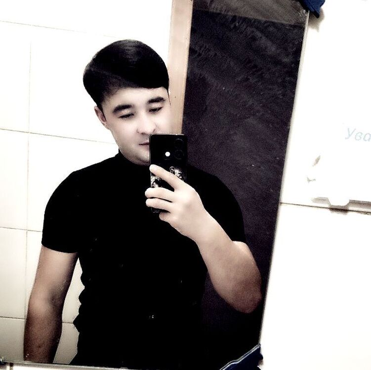  53891486  Dior, 23 ,    