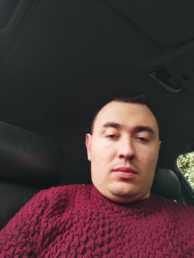  26231686  Alex, 27 ,    