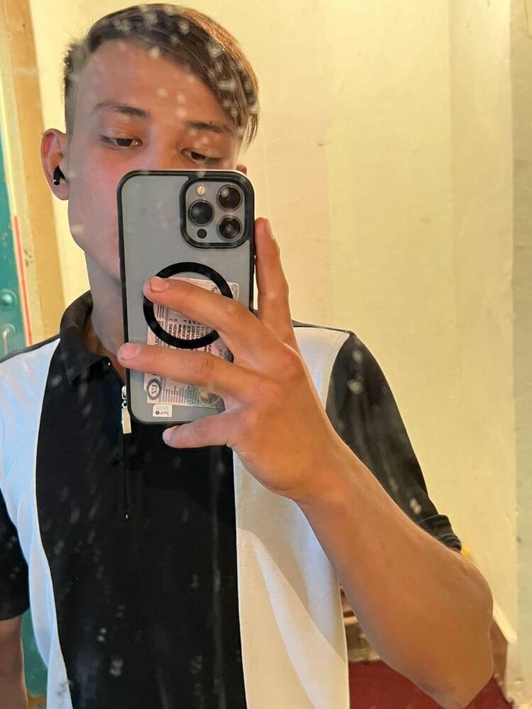  ,   Aziz, 20 ,   ,   