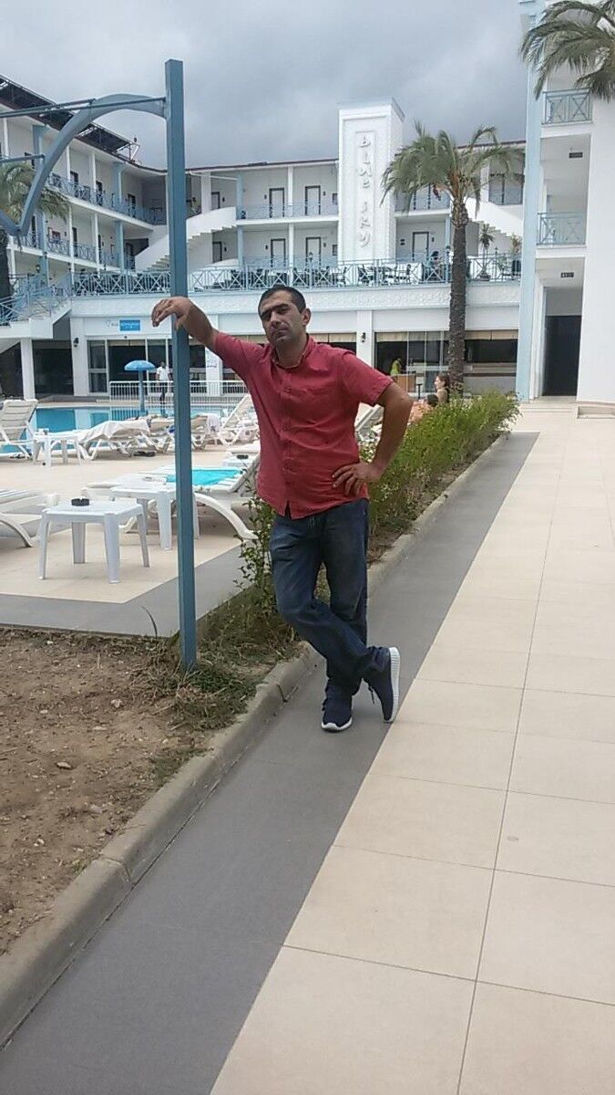  11631596  Mehmed, 36 ,    
