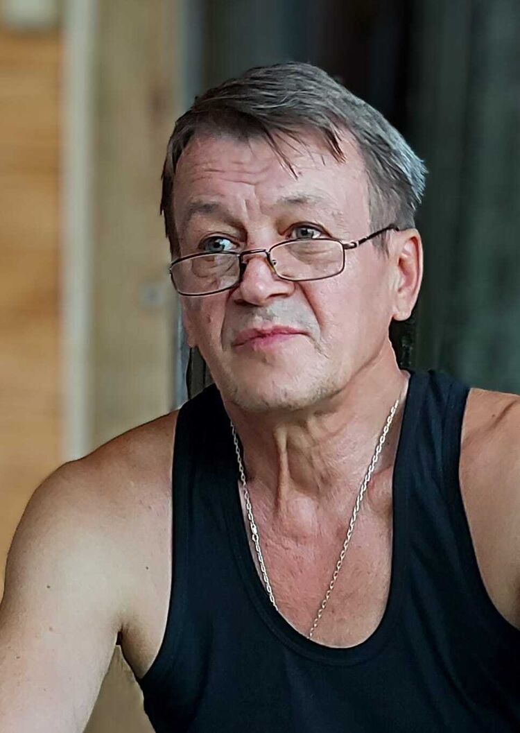  52388906  Vladimir, 60 ,    