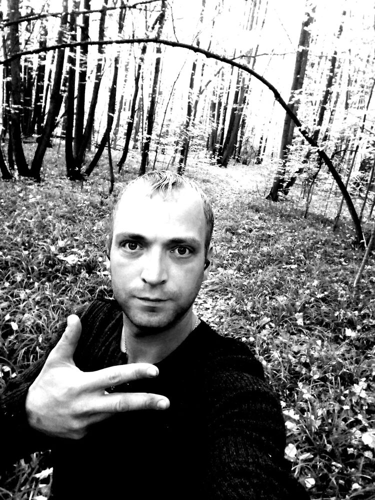  25313856  Alexey, 33 ,    