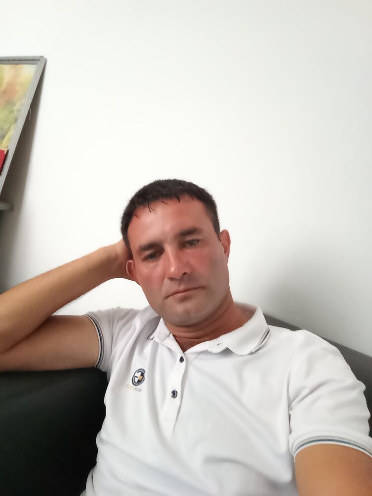 43915986  Roma, 42 ,    