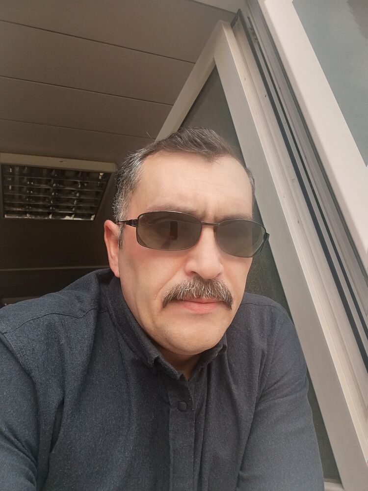  33425306  Shems, 44 ,    