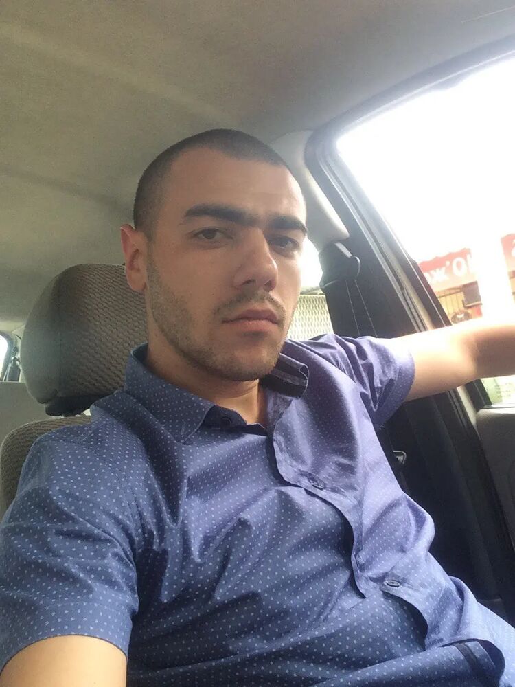  37885186  Armen, 34 ,    