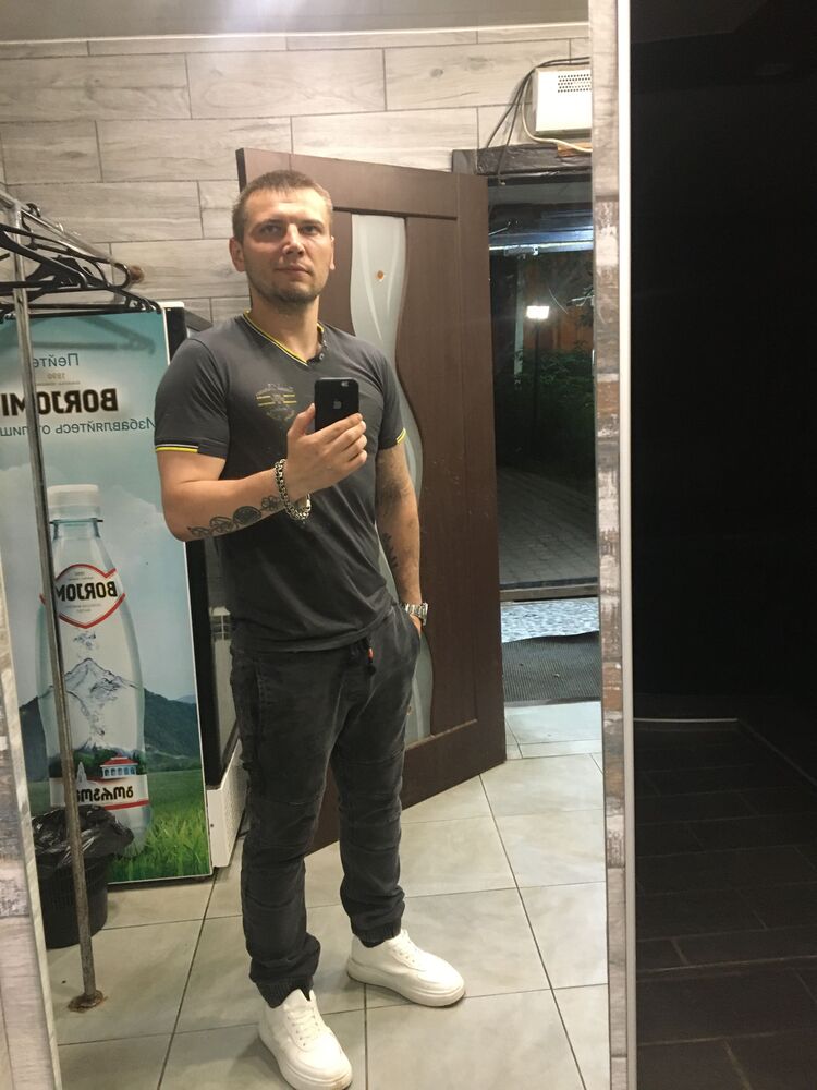  36614156  , 33 ,    