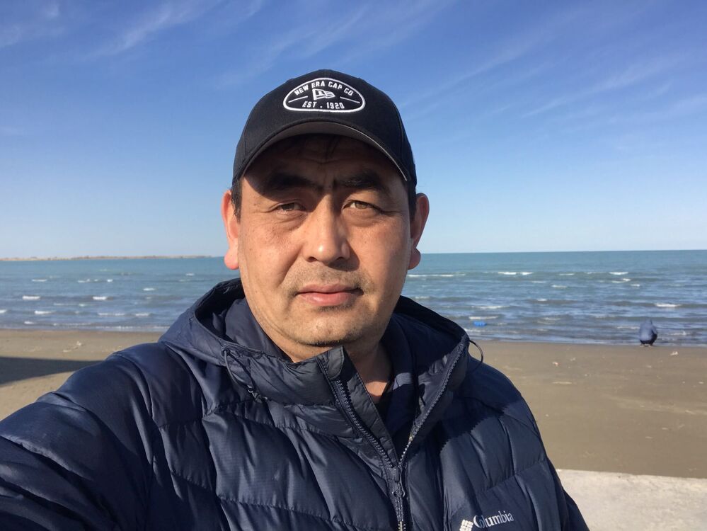  47450766  Yerzhan, 43 ,    