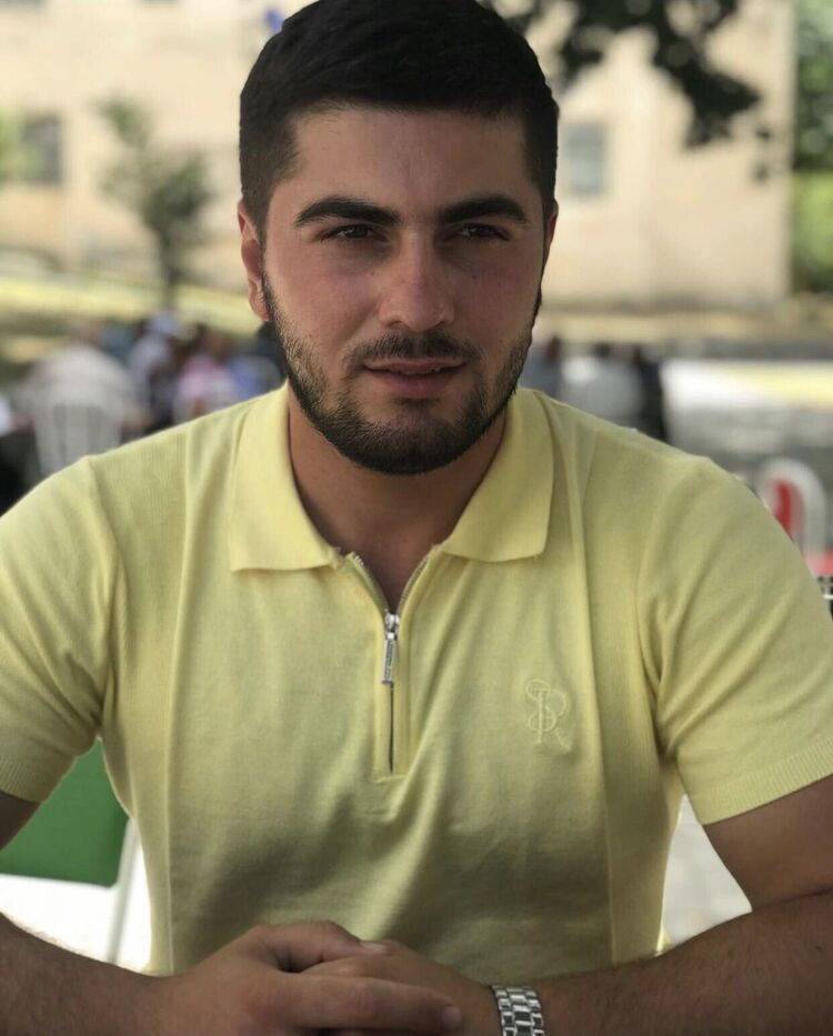  33639066  Behruz, 26 ,    