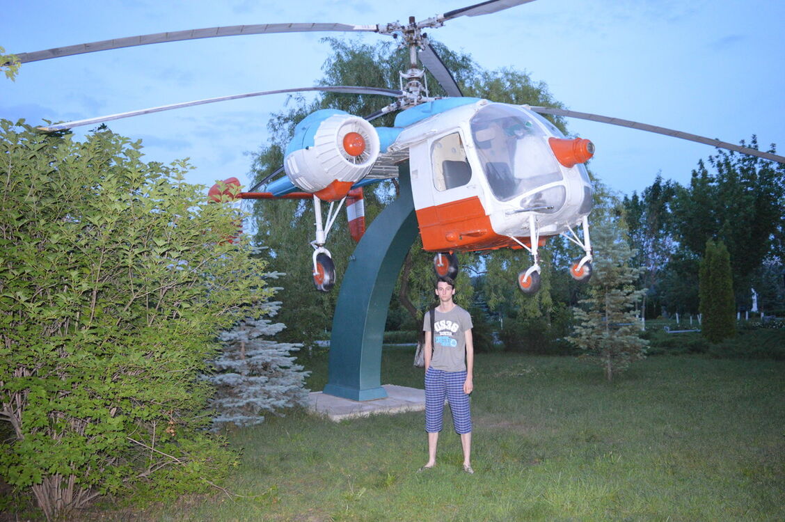  ,   Vladimir, 33 ,  