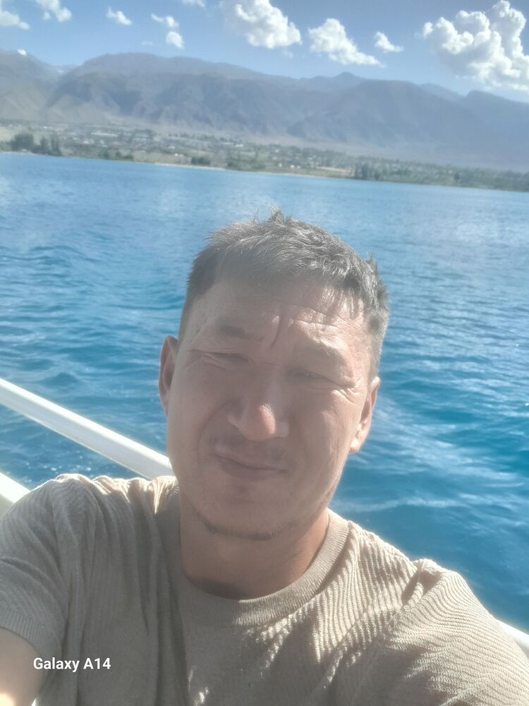  54663756  Muratali, 40 ,    