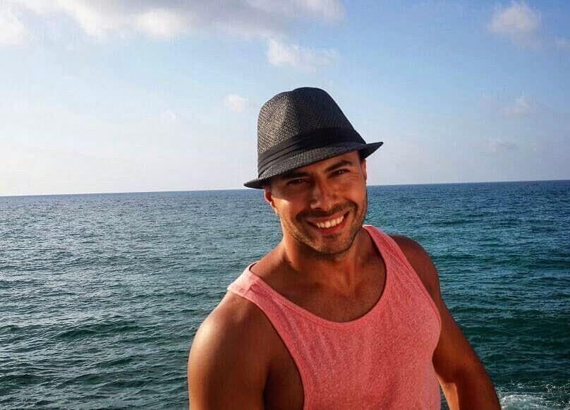  33923476  Kerem, 35 ,    