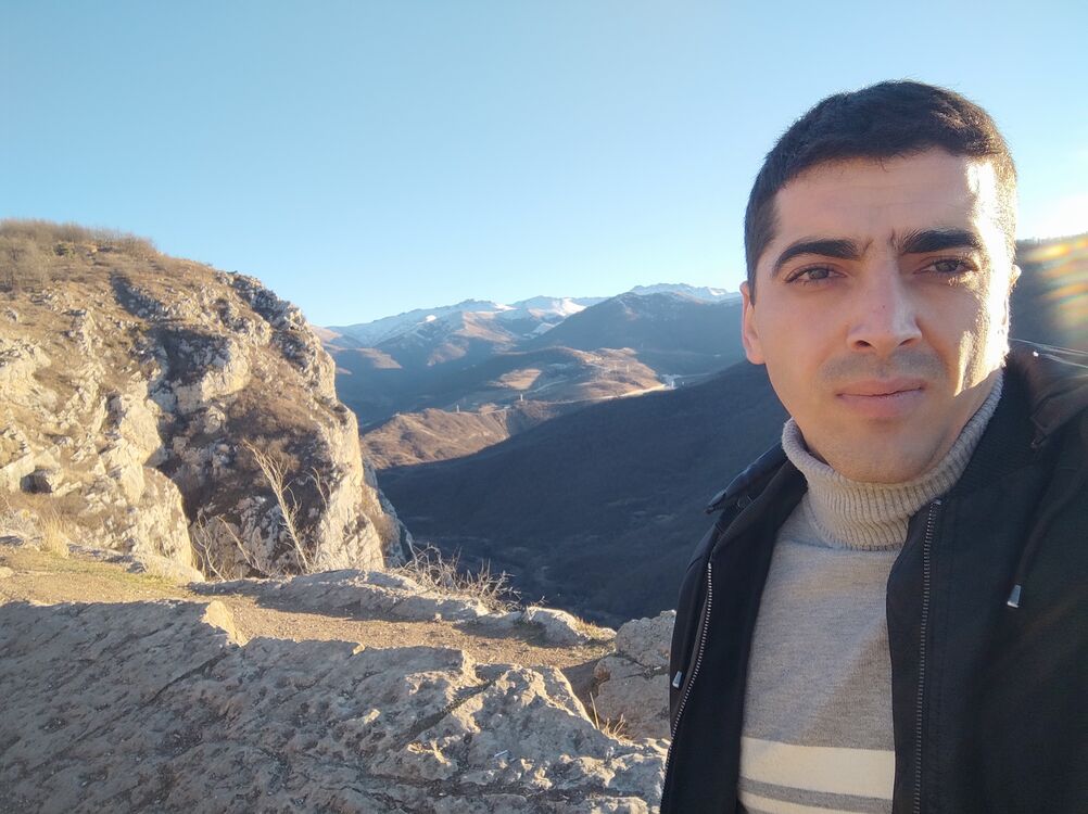 ���������� ����������, ���� ������� Parviz, 32 ����, ������������ ��� ����� � ���������, c�������� ���������, ���������