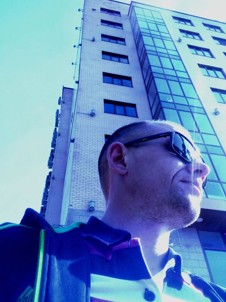  37625326  Vladimir, 41 ,    