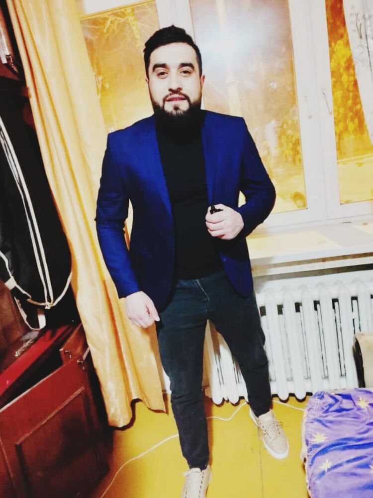  52899556  Eliw, 31 ,    