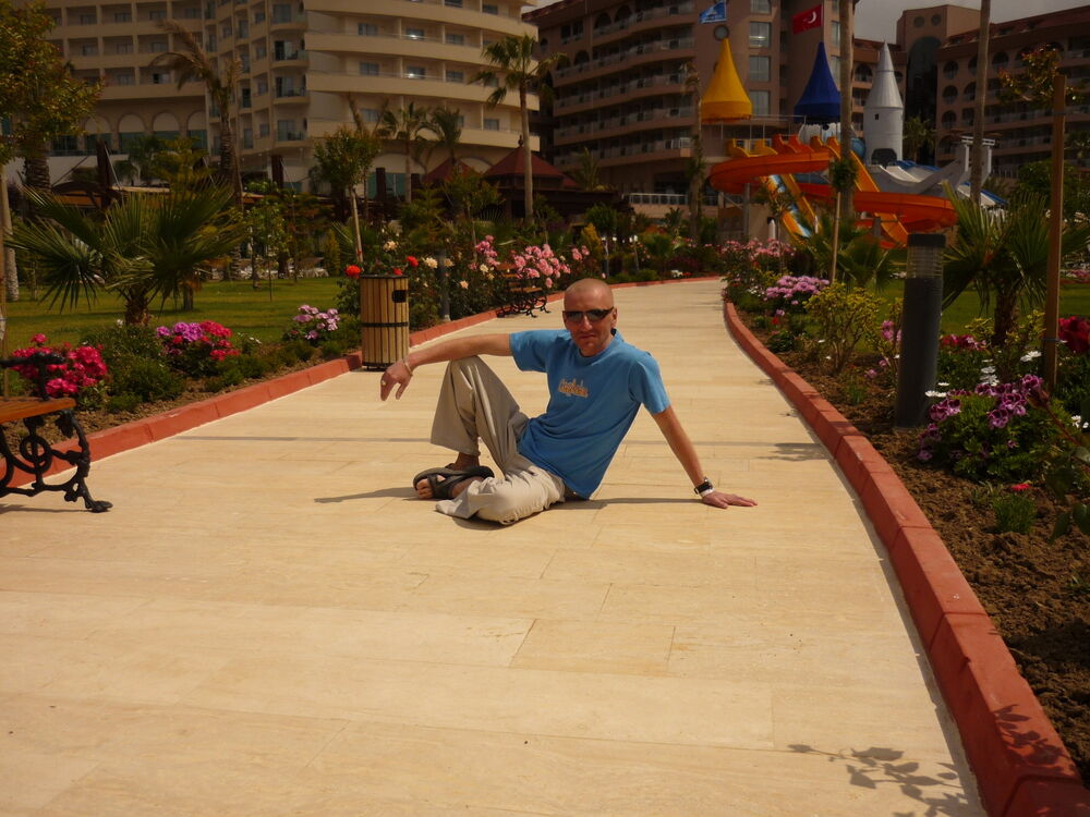  ,   Dima, 38 ,  