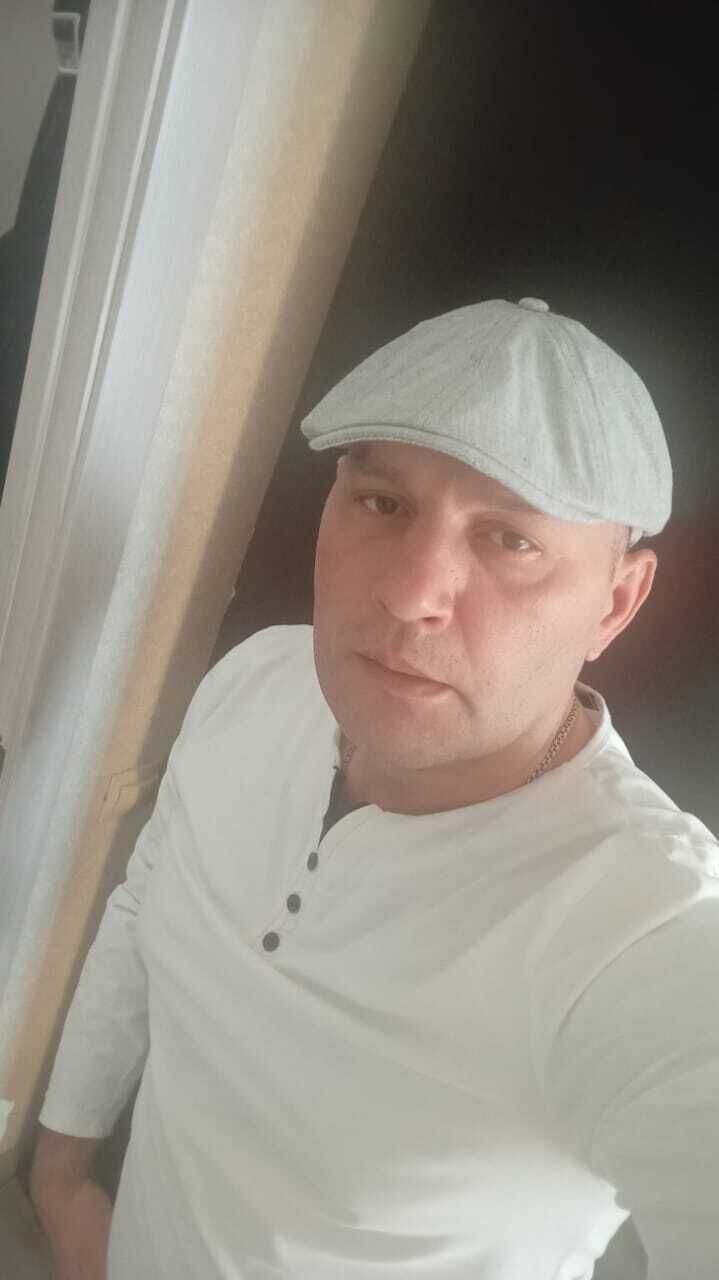  52783536  , 42 ,    
