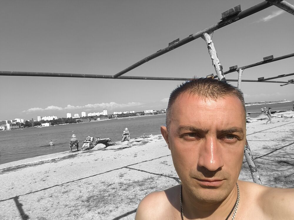  53858336  Pavel, 35 ,    