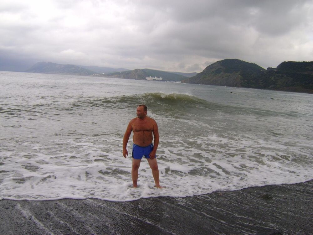  6326366  Oleg, 65 ,    