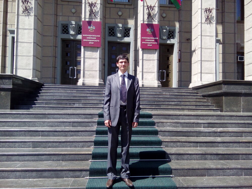  ,   Serjio Voron, 37 ,   ,   , c 