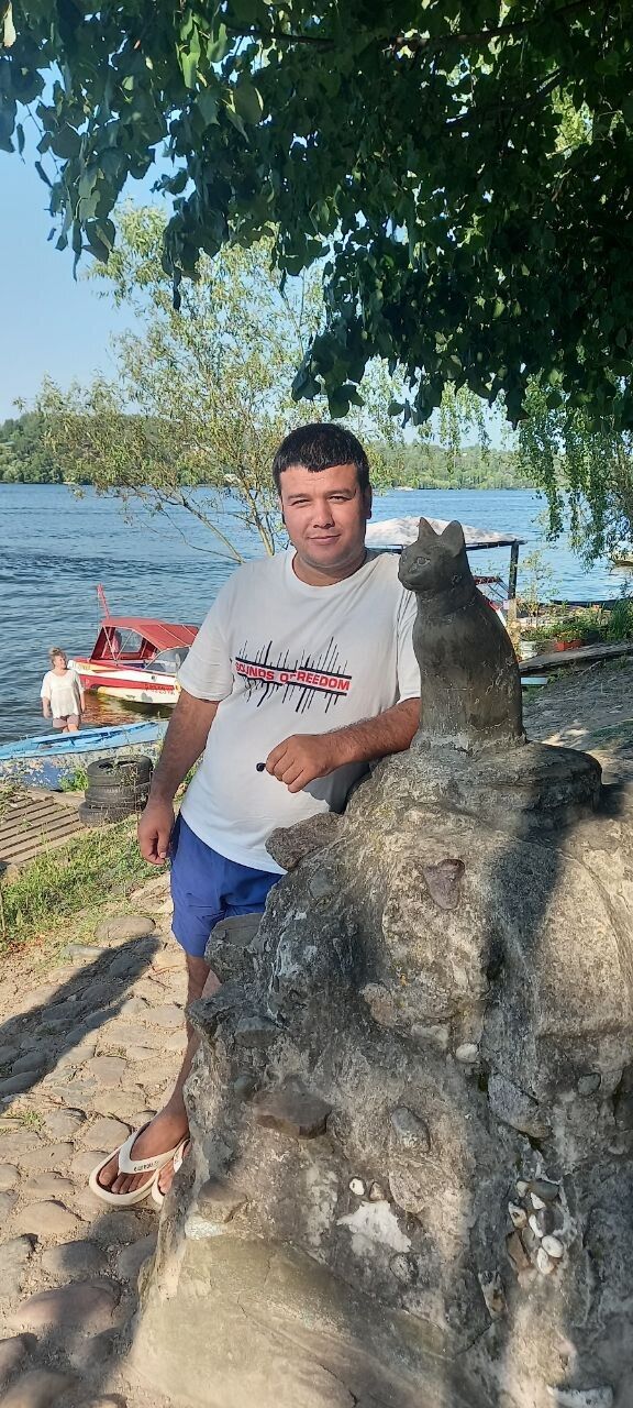  54276546  Sharofiddin, 32 ,    