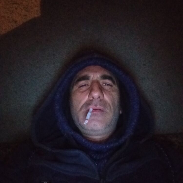  ,   Temuri, 42 ,   , 