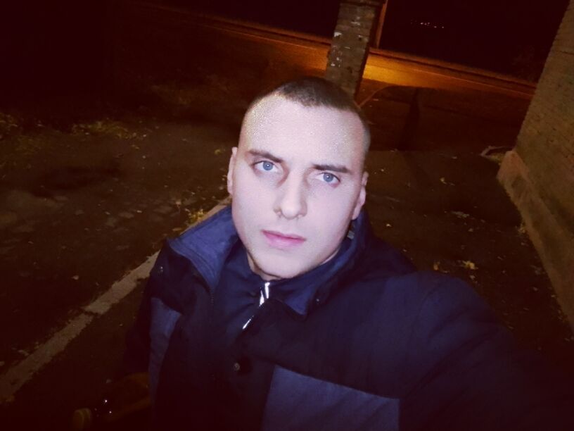  47387146  Vladimir, 24 ,    