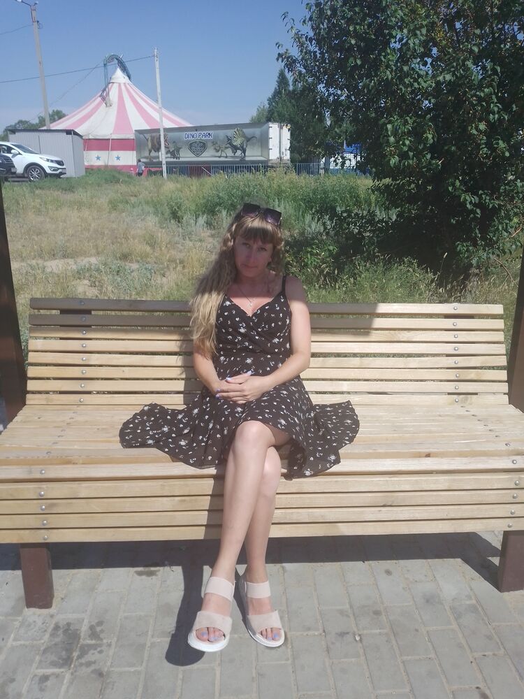  ,   ELENN, 40 ,   c , 