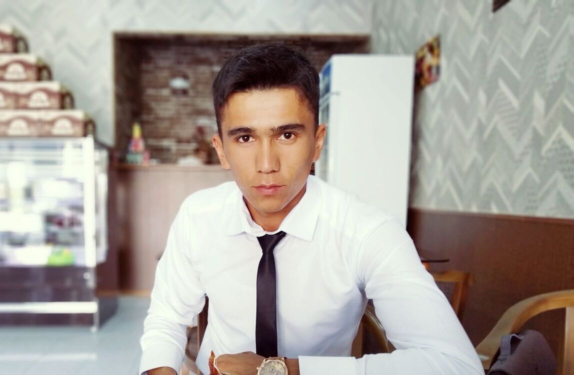  41521116  Nodir, 32 ,    