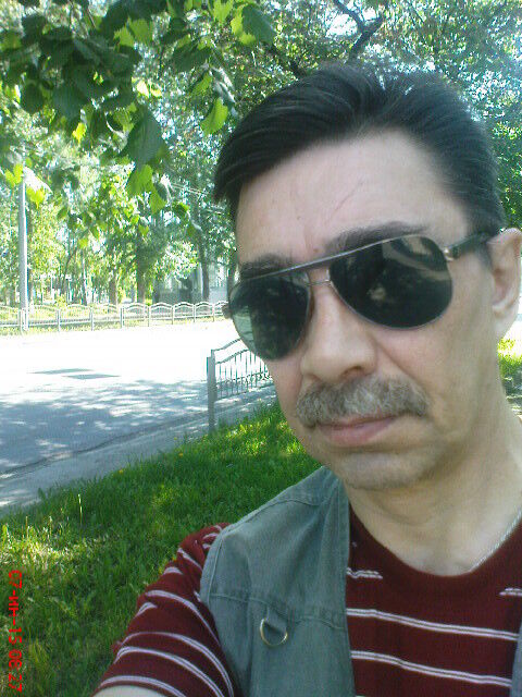  6246966  Viktor, 64 ,    
