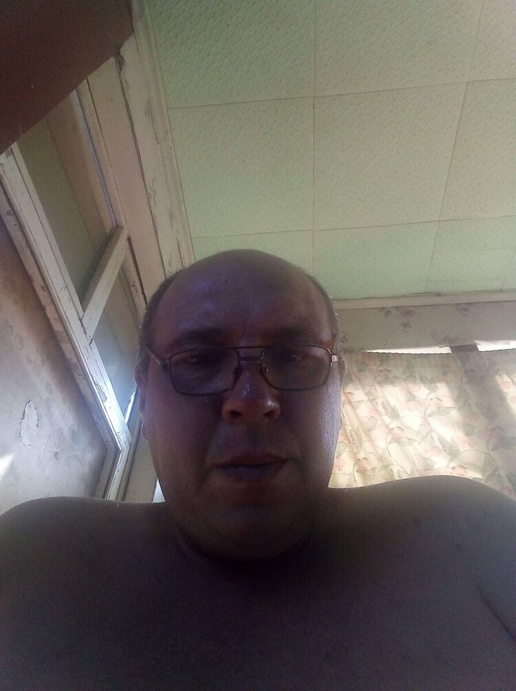  21015136  , 52 ,    