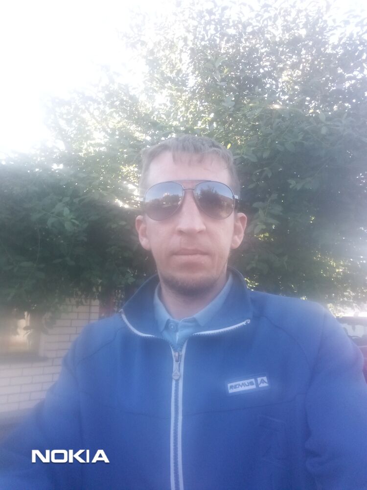  ,   Denis, 45 ,   ,   