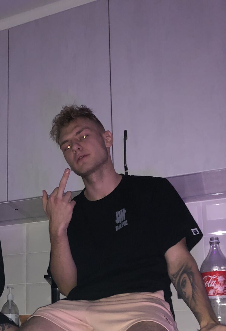  36569246  Bogdan, 25 ,    