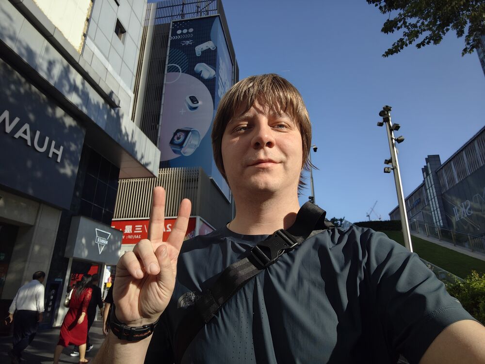  Shenzhen,   Pavel, 33 ,   ,   , 