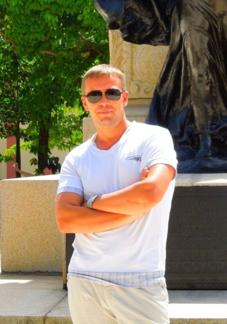  ,   Valeriy, 44 ,   ,   , 