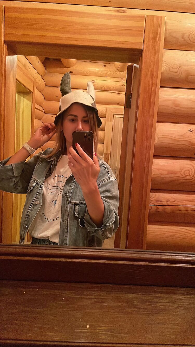  ,   Lana, 34 ,   ,   