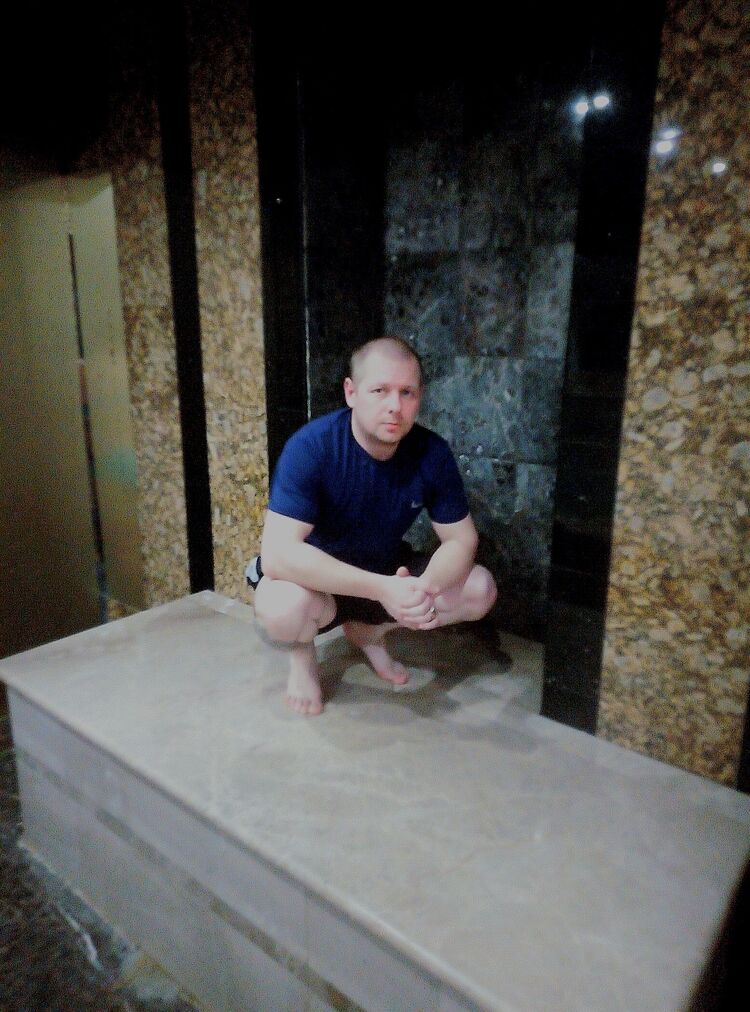  40589556  , 35 ,    