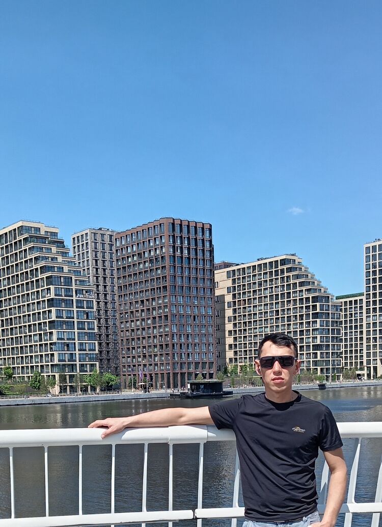  53749126  Agent, 31 ,    