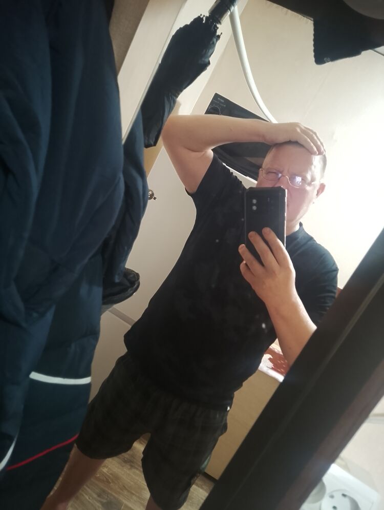  44585986  , 46 ,    