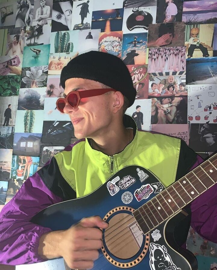  ,   Slava, 22 ,   ,   