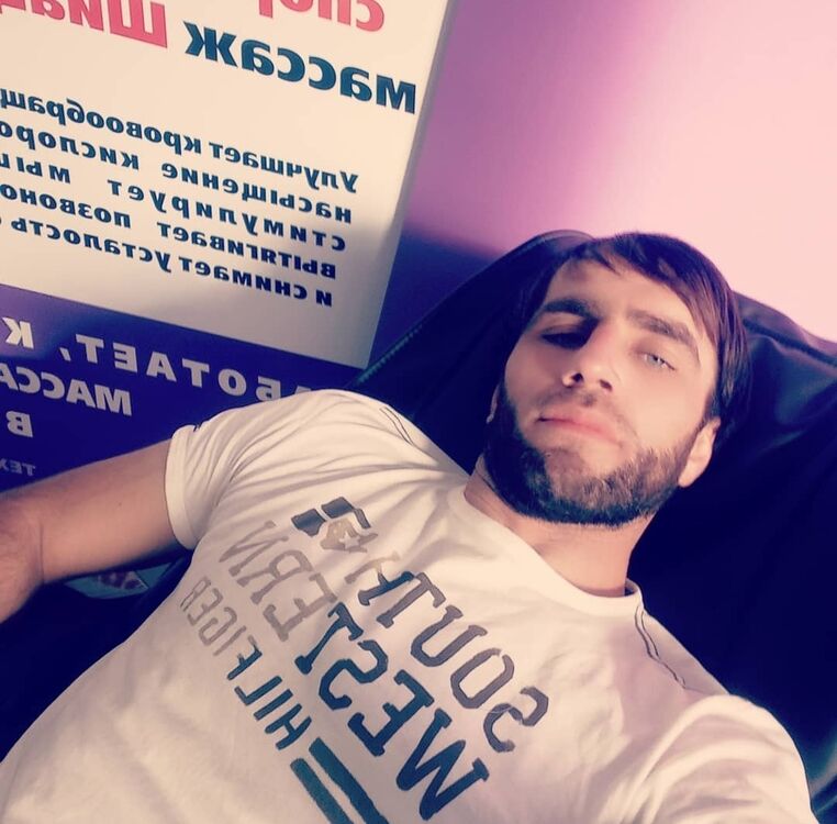  43303236  Ali, 38 ,    