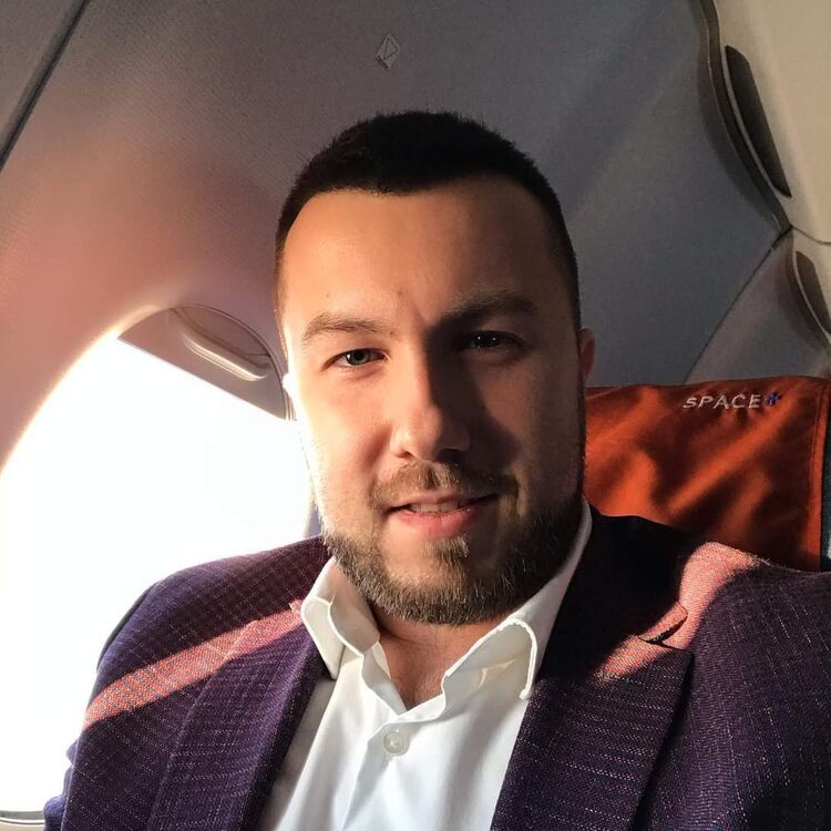  28886006  Hrant, 42 ,    