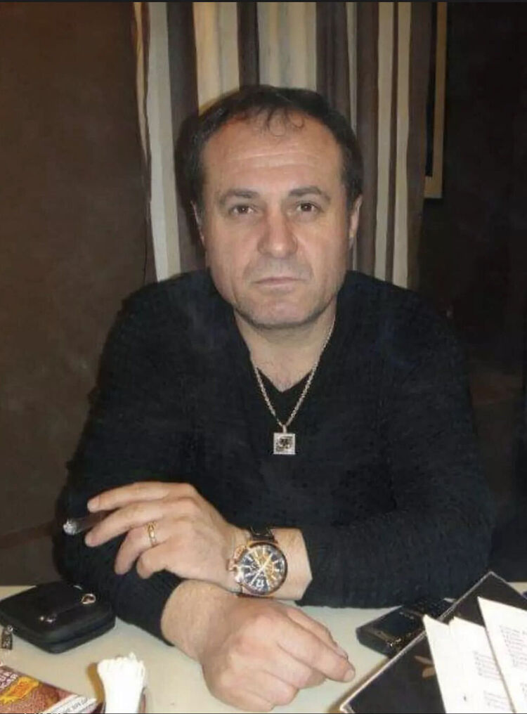  36513986  Alexander, 63 ,    