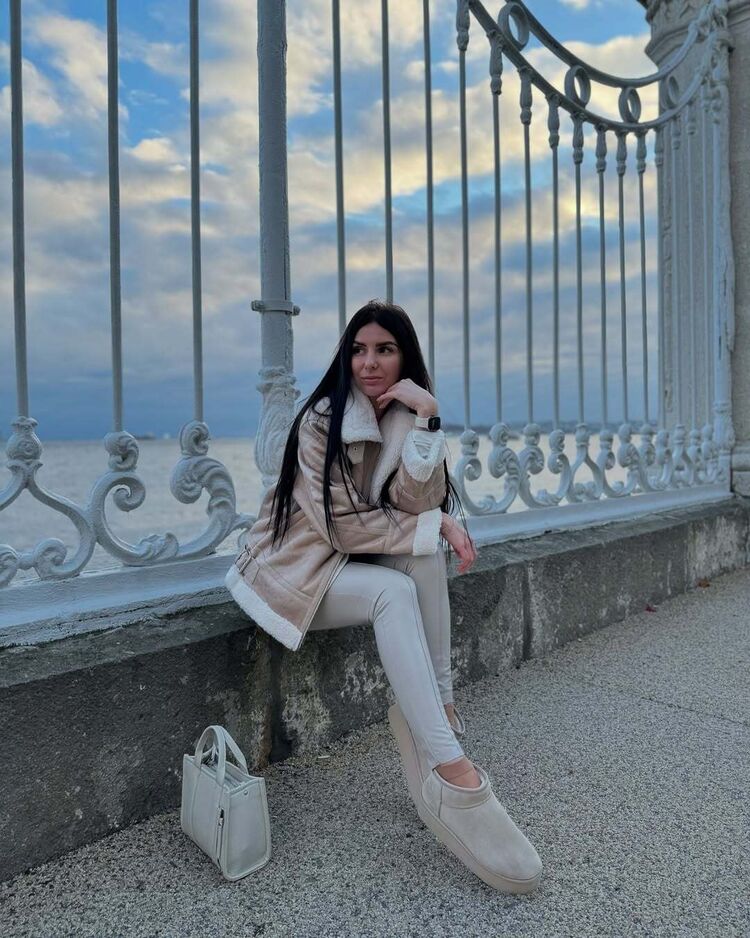  51171886  Veronika, 28 ,    
