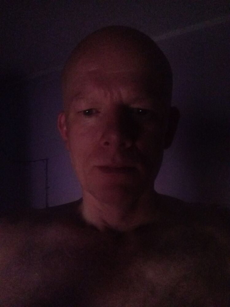  ,   Adrian, 40 ,     , c 