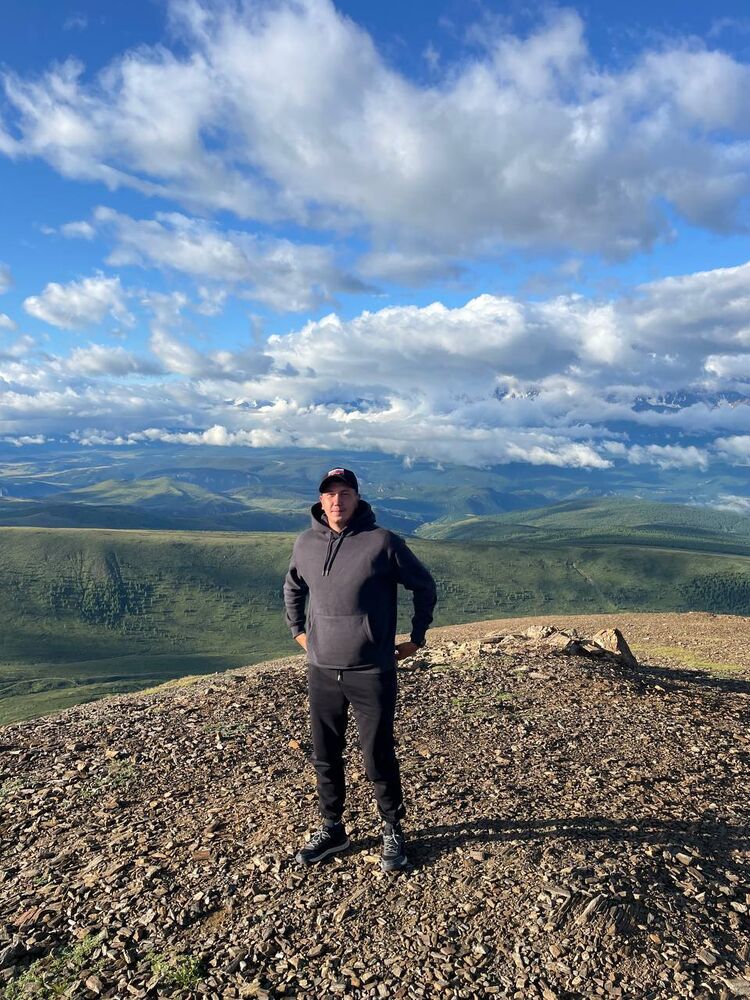  52885836  , 25 ,    -