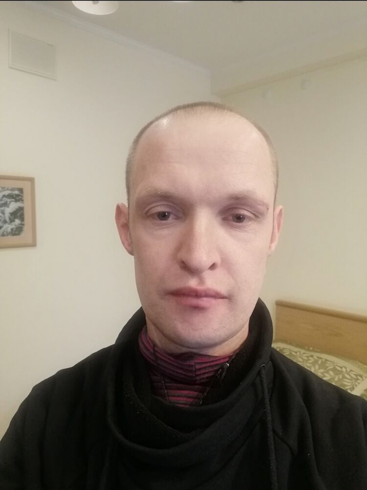  22729086  , 42 ,    