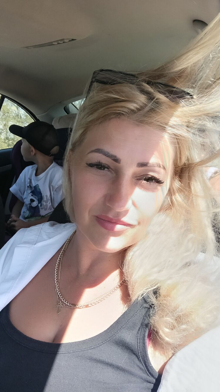 53229156  Elena, 43 ,    --